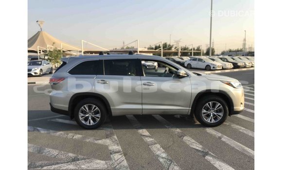 Buy Import Toyota Highlander Other Car in Import - Dubai in Central Buy Import Toyota Highlander Other Car in Import - Dubai in Central
