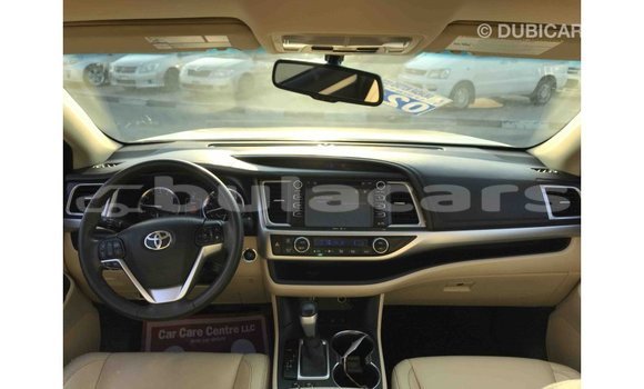 Buy Import Toyota Highlander Other Car in Import - Dubai in Central Buy Import Toyota Highlander Other Car in Import - Dubai in Central