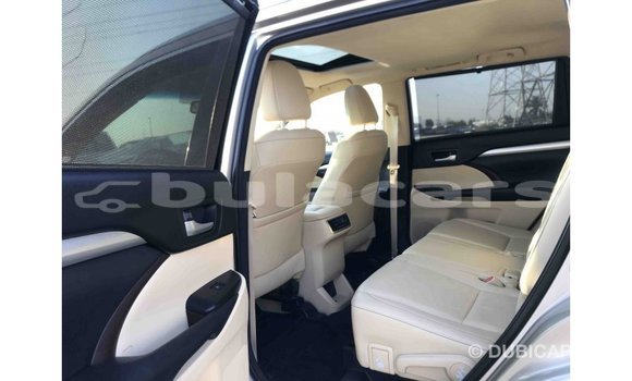 Buy Import Toyota Highlander Other Car in Import - Dubai in Central Buy Import Toyota Highlander Other Car in Import - Dubai in Central