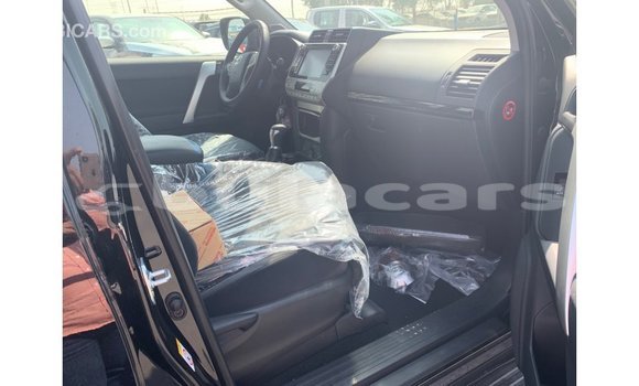 Acheter Import Voiture Toyota Prado Noir à Import - Dubai, Central Acheter Import Voiture Toyota Prado Noir à Import - Dubai, Central