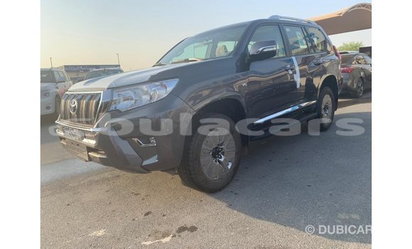 Acheter Import Voiture Toyota Prado Gris à Import - Dubai, Central Acheter Import Voiture Toyota Prado Gris à Import - Dubai, Central