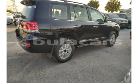 Buy Import Toyota Land Cruiser Black Car in Import - Dubai in Central Buy Import Toyota Land Cruiser Black Car in Import - Dubai in Central
