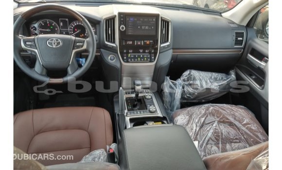 Buy Import Toyota Land Cruiser Black Car in Import - Dubai in Central Buy Import Toyota Land Cruiser Black Car in Import - Dubai in Central