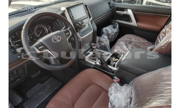 Buy Import Toyota Land Cruiser Black Car in Import - Dubai in Central Buy Import Toyota Land Cruiser Black Car in Import - Dubai in Central