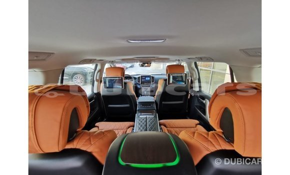 Acheter Import Voiture Toyota Land Cruiser Noir à Import - Dubai, Central Acheter Import Voiture Toyota Land Cruiser Noir à Import - Dubai, Central