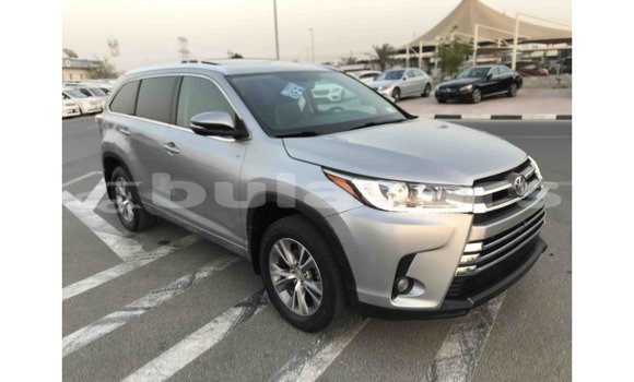Buy Import Toyota Highlander Grey Car in Import - Dubai in Central Buy Import Toyota Highlander Grey Car in Import - Dubai in Central