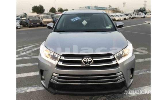 Buy Import Toyota Highlander Grey Car in Import - Dubai in Central Buy Import Toyota Highlander Grey Car in Import - Dubai in Central
