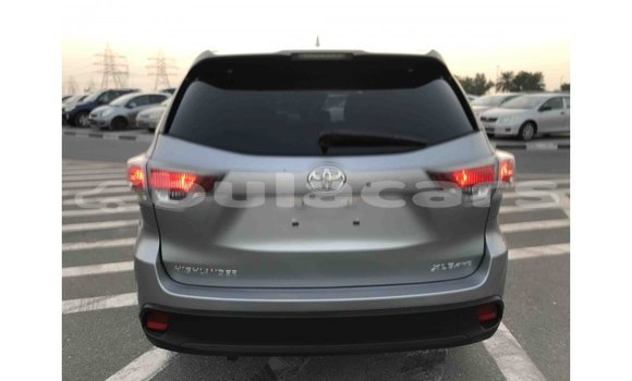 Buy Import Toyota Highlander Grey Car in Import - Dubai in Central Buy Import Toyota Highlander Grey Car in Import - Dubai in Central