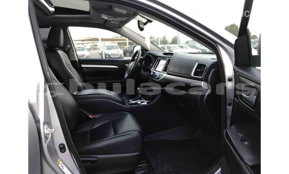 Buy Import Toyota Highlander Grey Car in Import - Dubai in Central Buy Import Toyota Highlander Grey Car in Import - Dubai in Central