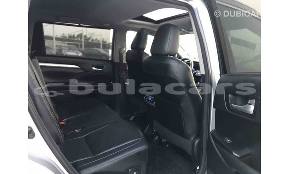 Buy Import Toyota Highlander Grey Car in Import - Dubai in Central Buy Import Toyota Highlander Grey Car in Import - Dubai in Central
