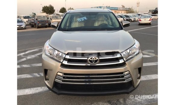 Buy Import Toyota Highlander Grey Car in Import - Dubai in Central Buy Import Toyota Highlander Grey Car in Import - Dubai in Central