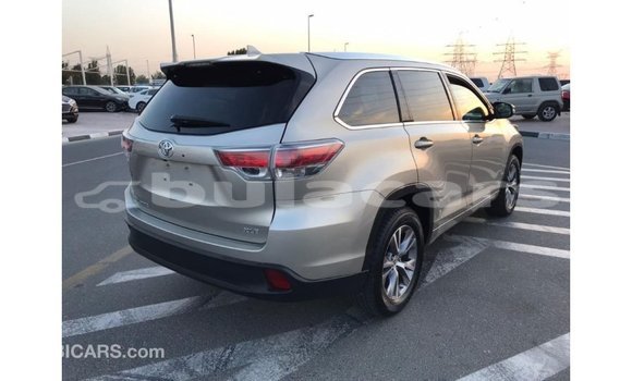 Buy Import Toyota Highlander Grey Car in Import - Dubai in Central Buy Import Toyota Highlander Grey Car in Import - Dubai in Central