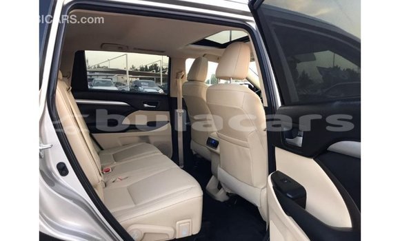 Buy Import Toyota Highlander Grey Car in Import - Dubai in Central Buy Import Toyota Highlander Grey Car in Import - Dubai in Central