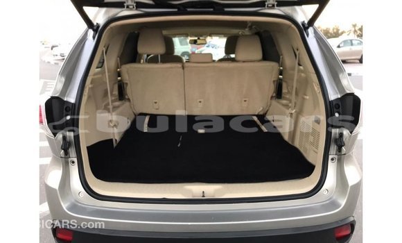 Buy Import Toyota Highlander Grey Car in Import - Dubai in Central Buy Import Toyota Highlander Grey Car in Import - Dubai in Central