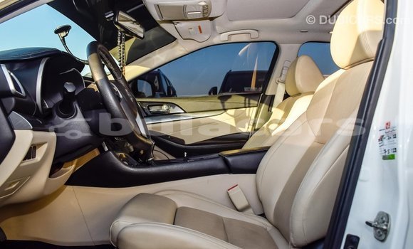 Buy Import Nissan Maxima White Car in Import - Dubai in Central Buy Import Nissan Maxima White Car in Import - Dubai in Central
