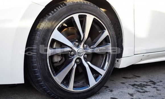 Buy Import Nissan Maxima White Car in Import - Dubai in Central Buy Import Nissan Maxima White Car in Import - Dubai in Central