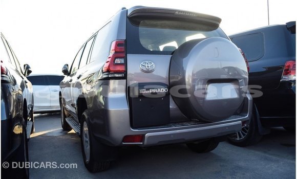 Acheter Import Voiture Toyota Prado Gris à Import - Dubai, Central Acheter Import Voiture Toyota Prado Gris à Import - Dubai, Central