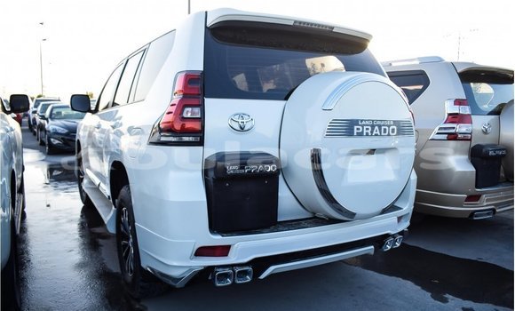 Buy Import Toyota Prado White Car in Import - Dubai in Central Buy Import Toyota Prado White Car in Import - Dubai in Central
