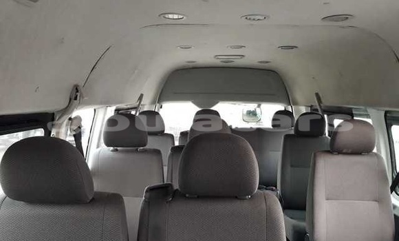 Acheter Occasion Voiture Toyota Grand HiAce Blanc à Suva, Central Acheter Occasion Voiture Toyota Grand HiAce Blanc à Suva, Central