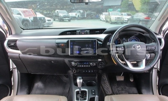 Acheter Occasion Voiture Toyota Hilux Blanc à Suva, Central Acheter Occasion Voiture Toyota Hilux Blanc à Suva, Central