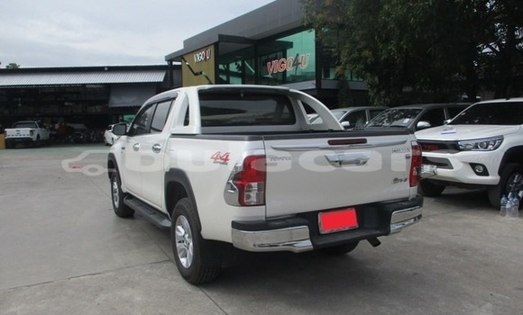 Acheter Occasion Voiture Toyota Hilux Blanc à Suva, Central Acheter Occasion Voiture Toyota Hilux Blanc à Suva, Central