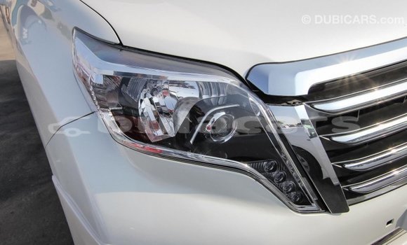 Acheter Import Voiture Toyota Prado Blanc à Import - Dubai, Central Acheter Import Voiture Toyota Prado Blanc à Import - Dubai, Central