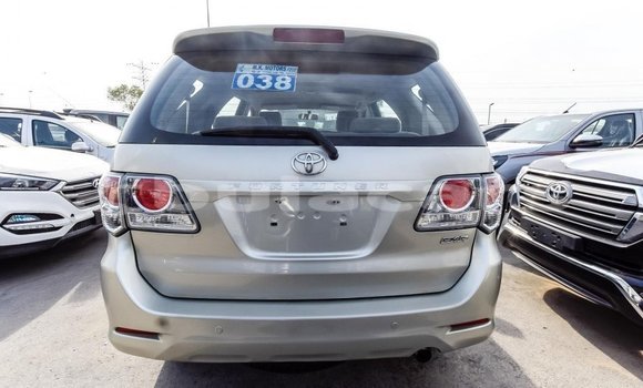 Buy Import Toyota Fortuner Grey Car in Import - Dubai in Central Buy Import Toyota Fortuner Grey Car in Import - Dubai in Central