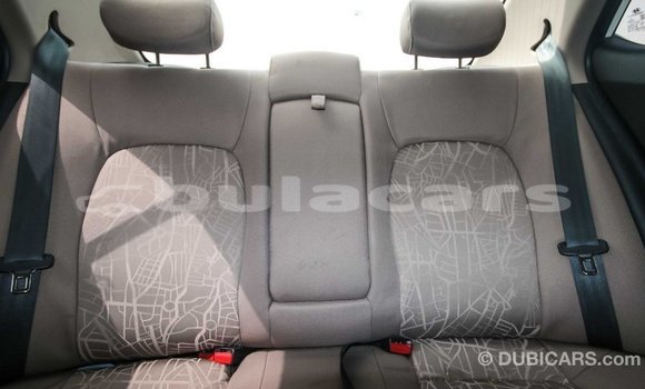 Acheter Import Voiture Hyundai i10 Blanc à Import - Dubai, Central Acheter Import Voiture Hyundai i10 Blanc à Import - Dubai, Central