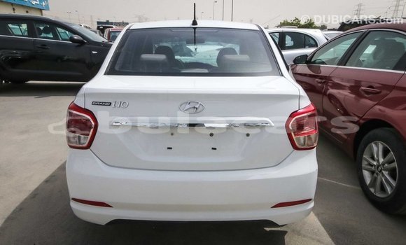 Acheter Import Voiture Hyundai i10 Blanc à Import - Dubai, Central Acheter Import Voiture Hyundai i10 Blanc à Import - Dubai, Central