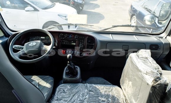 Buy Import Hyundai Accent Beige Car in Import - Dubai in Central Buy Import Hyundai Accent Beige Car in Import - Dubai in Central