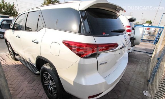 Buy Import Toyota Fortuner White Car in Import - Dubai in Central Buy Import Toyota Fortuner White Car in Import - Dubai in Central
