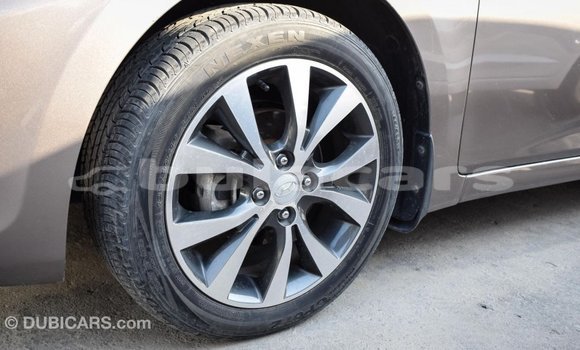 Acheter Import Voiture Hyundai Accent Marron à Import - Dubai, Central Acheter Import Voiture Hyundai Accent Marron à Import - Dubai, Central