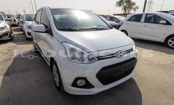 Acheter Import Voiture Hyundai i10 Blanc à Import - Dubai, Central Acheter Import Voiture Hyundai i10 Blanc à Import - Dubai, Central