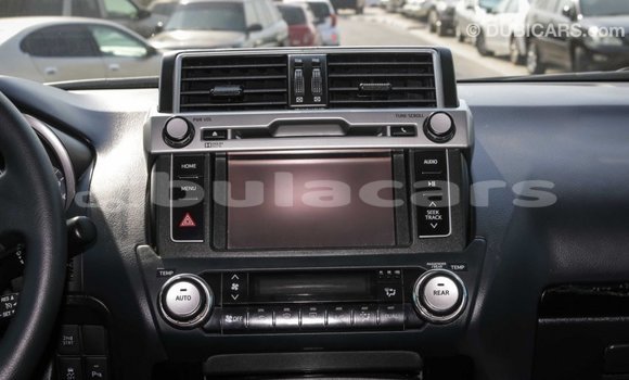 Acheter Import Voiture Toyota Prado Gris à Import - Dubai, Central Acheter Import Voiture Toyota Prado Gris à Import - Dubai, Central