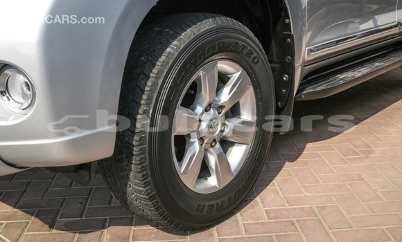 Acheter Import Voiture Toyota Prado Gris à Import - Dubai, Central Acheter Import Voiture Toyota Prado Gris à Import - Dubai, Central