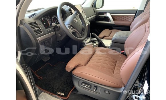 Buy Import Toyota Land Cruiser Black Car in Import - Dubai in Central Buy Import Toyota Land Cruiser Black Car in Import - Dubai in Central