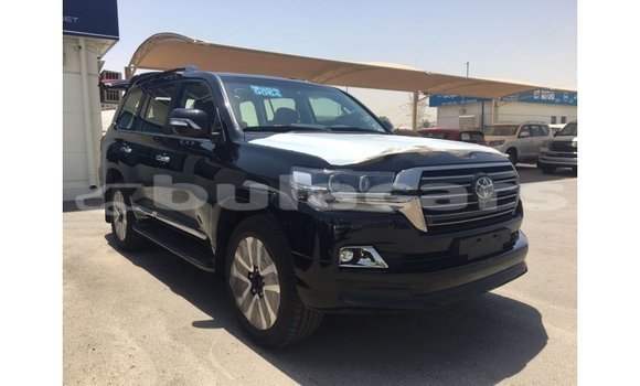 Acheter Import Voiture Toyota Land Cruiser Noir à Import - Dubai, Central Acheter Import Voiture Toyota Land Cruiser Noir à Import - Dubai, Central