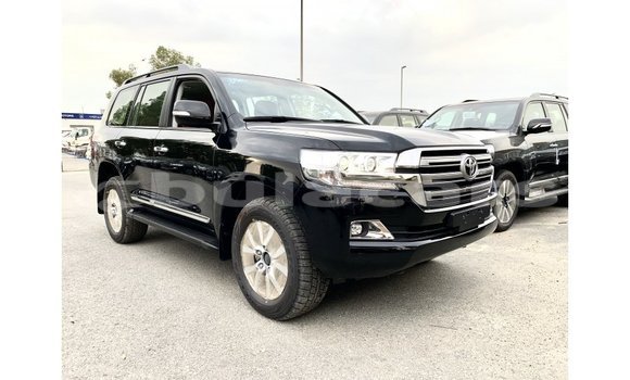 Acheter Import Voiture Toyota Land Cruiser Noir à Import - Dubai, Central Acheter Import Voiture Toyota Land Cruiser Noir à Import - Dubai, Central