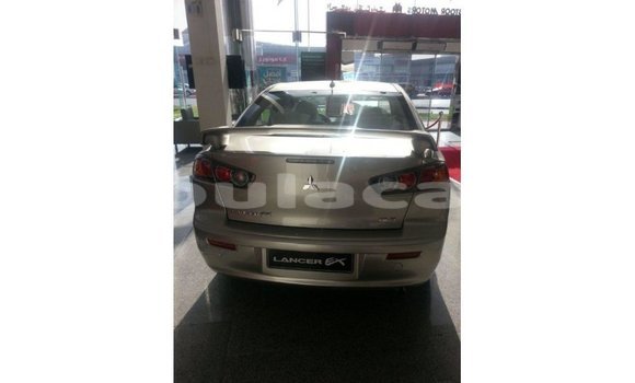 Acheter Import Voiture Mitsubishi L200 Gris à Import - Dubai, Central Acheter Import Voiture Mitsubishi L200 Gris à Import - Dubai, Central