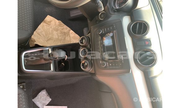 Acheter Import Voiture Suzuki Swift Rouge à Import - Dubai, Central Acheter Import Voiture Suzuki Swift Rouge à Import - Dubai, Central