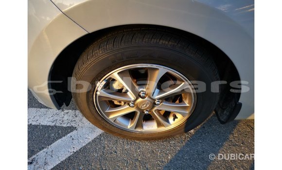 Acheter Import Voiture Hyundai i10 Gris à Import - Dubai, Central Acheter Import Voiture Hyundai i10 Gris à Import - Dubai, Central