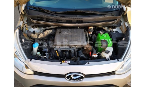 Acheter Import Voiture Hyundai i10 Gris à Import - Dubai, Central Acheter Import Voiture Hyundai i10 Gris à Import - Dubai, Central