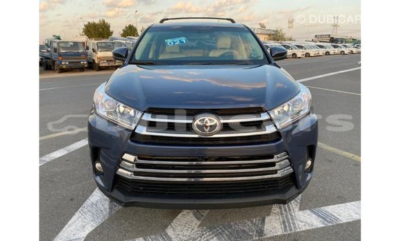 Buy Import Toyota Highlander Blue Car in Import - Dubai in Central Buy Import Toyota Highlander Blue Car in Import - Dubai in Central