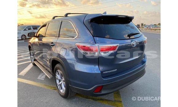 Buy Import Toyota Highlander Blue Car in Import - Dubai in Central Buy Import Toyota Highlander Blue Car in Import - Dubai in Central