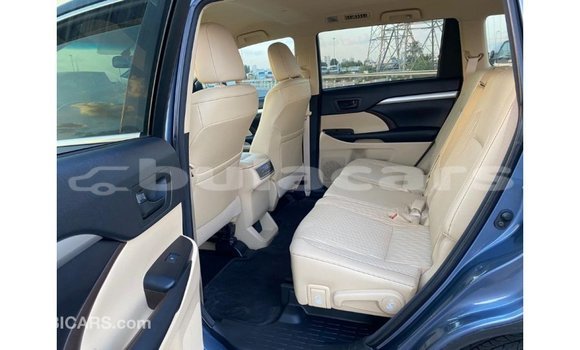 Buy Import Toyota Highlander Blue Car in Import - Dubai in Central Buy Import Toyota Highlander Blue Car in Import - Dubai in Central