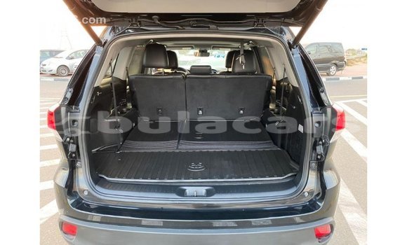 Buy Import Toyota Highlander Grey Car in Import - Dubai in Central Buy Import Toyota Highlander Grey Car in Import - Dubai in Central
