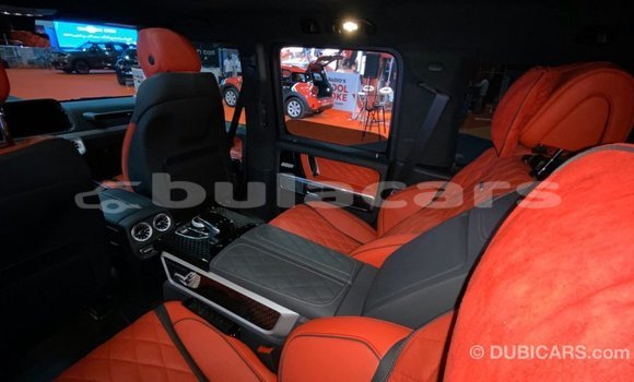 Acheter Import Voiture Mercedes-Benz 190 Noir à Import - Dubai, Central Acheter Import Voiture Mercedes-Benz 190 Noir à Import - Dubai, Central