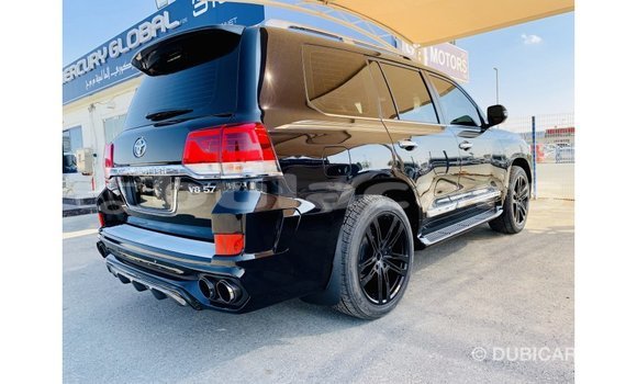 Acheter Import Voiture Toyota Land Cruiser Noir à Import - Dubai, Central Acheter Import Voiture Toyota Land Cruiser Noir à Import - Dubai, Central