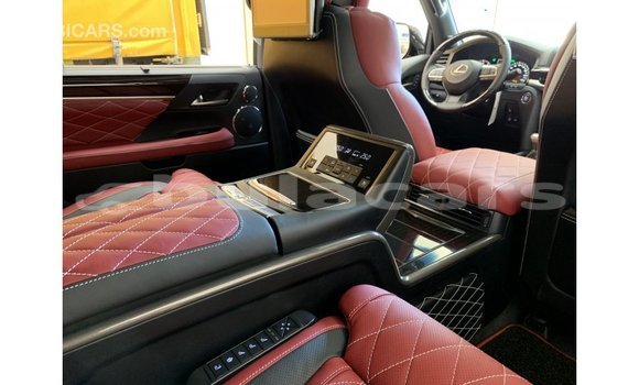 Acheter Import Voiture Lexus LX Noir à Import - Dubai, Central Acheter Import Voiture Lexus LX Noir à Import - Dubai, Central