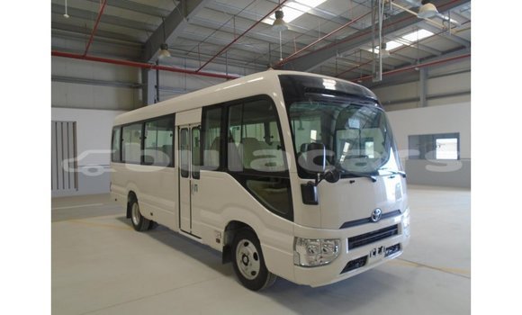 Buy Import Abarth 595 White Car in Import - Dubai in Central